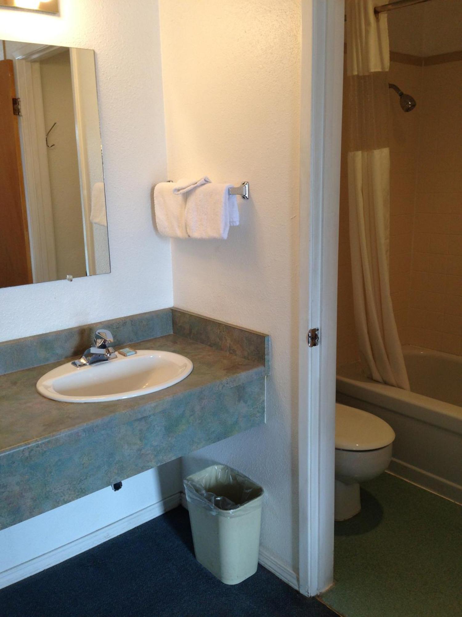Redwood Inn Crescent City Værelse billede